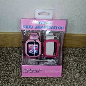 Jr. 2 Kids Smartwatch - Pink